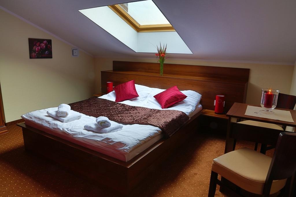 Pod Wzgorzem Bed & Breakfast Фромборк Номер фото