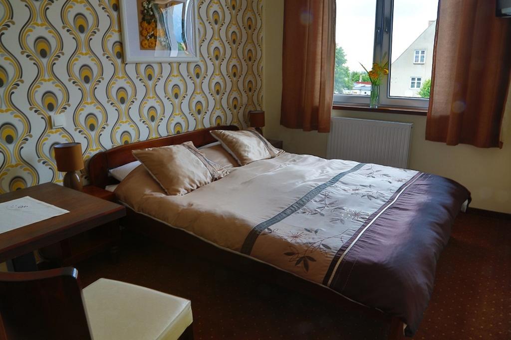 Pod Wzgorzem Bed & Breakfast Фромборк Номер фото