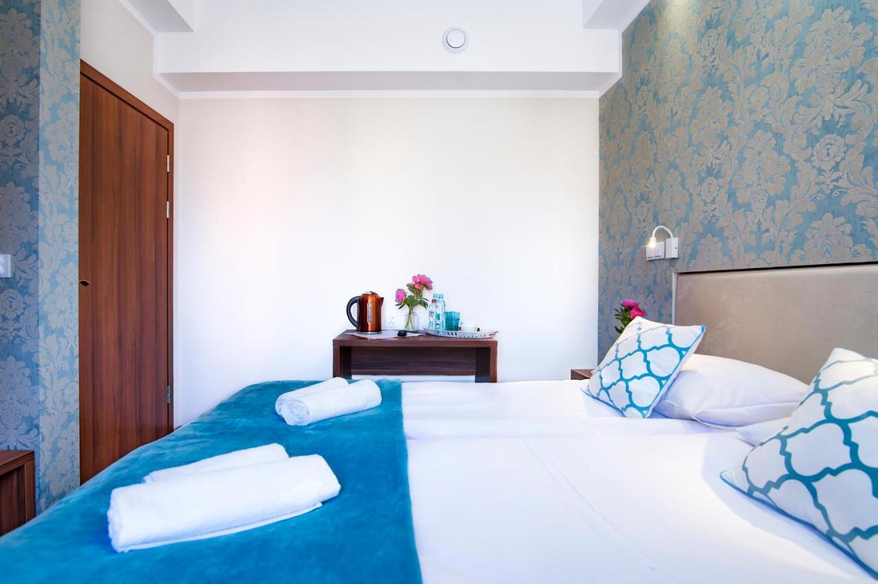 Pod Wzgorzem Bed & Breakfast Фромборк Экстерьер фото