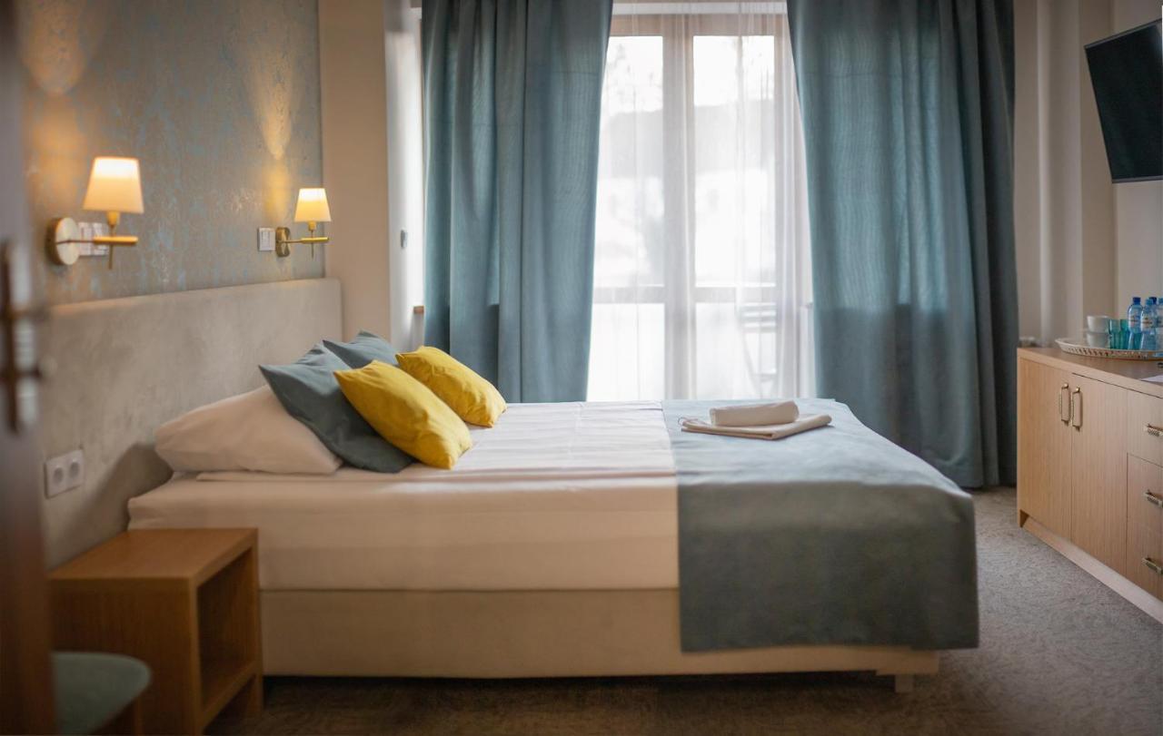 Pod Wzgorzem Bed & Breakfast Фромборк Экстерьер фото
