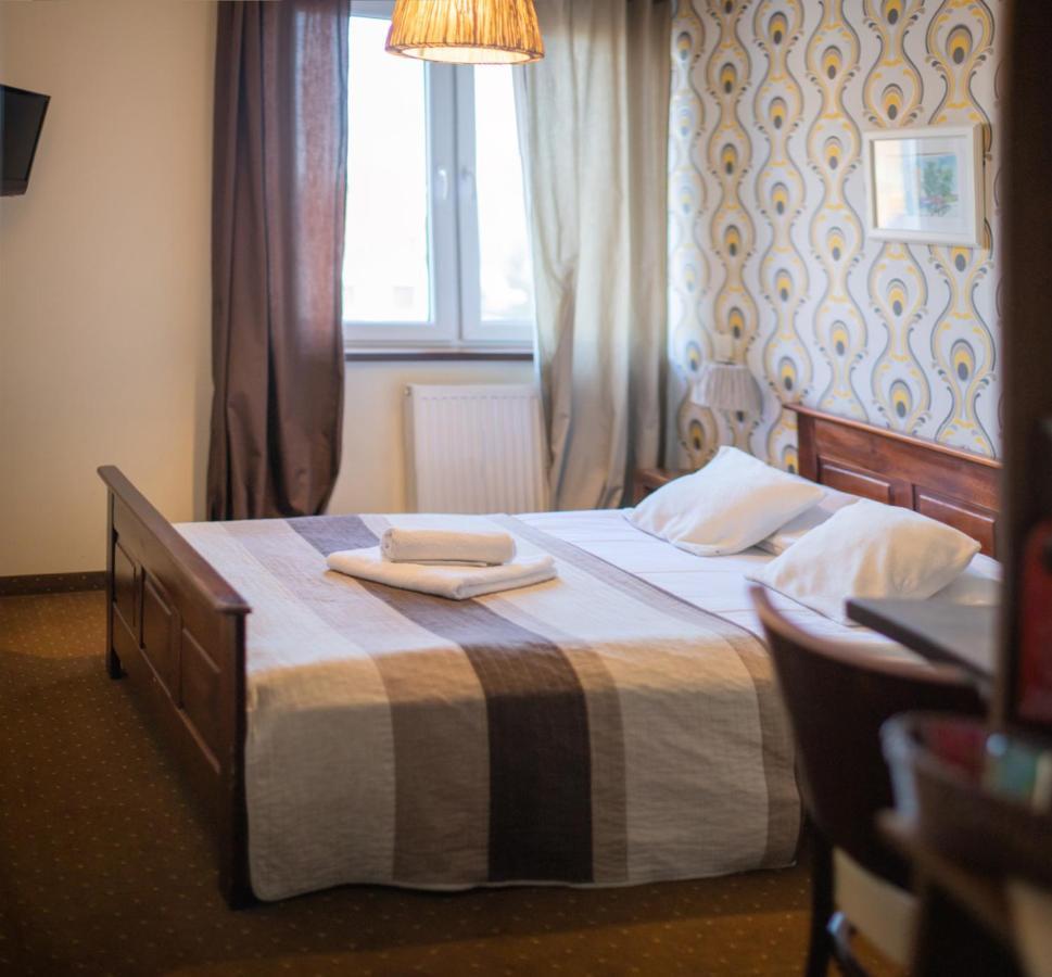 Pod Wzgorzem Bed & Breakfast Фромборк Экстерьер фото